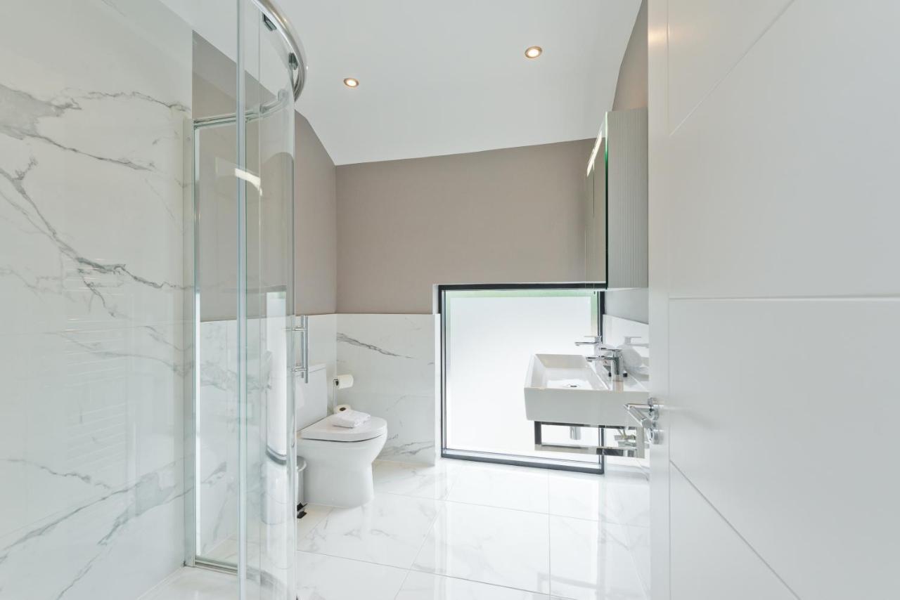 The Van Morrison Suite - Hiphipstay Dublin Exterior photo